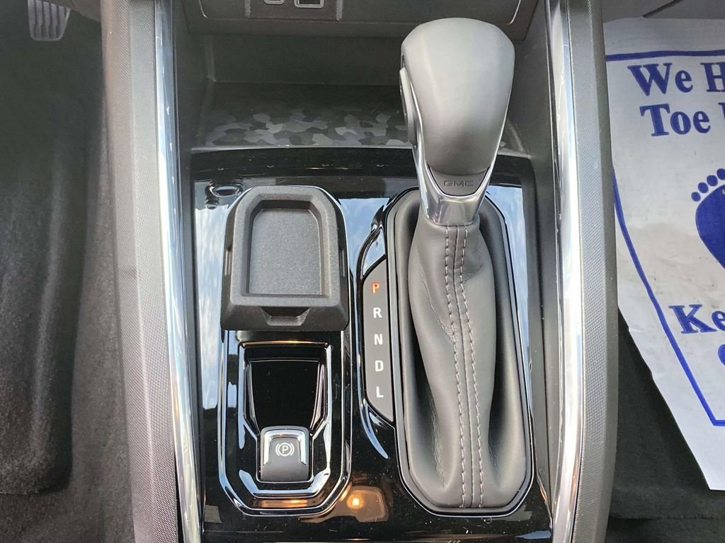 New 2026 Sterling Metallic GMC Elevation image 21