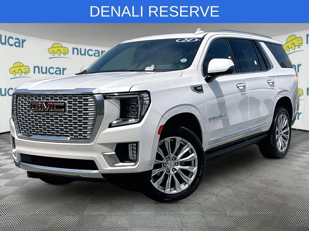Used 2024 White GMC Denali image 3