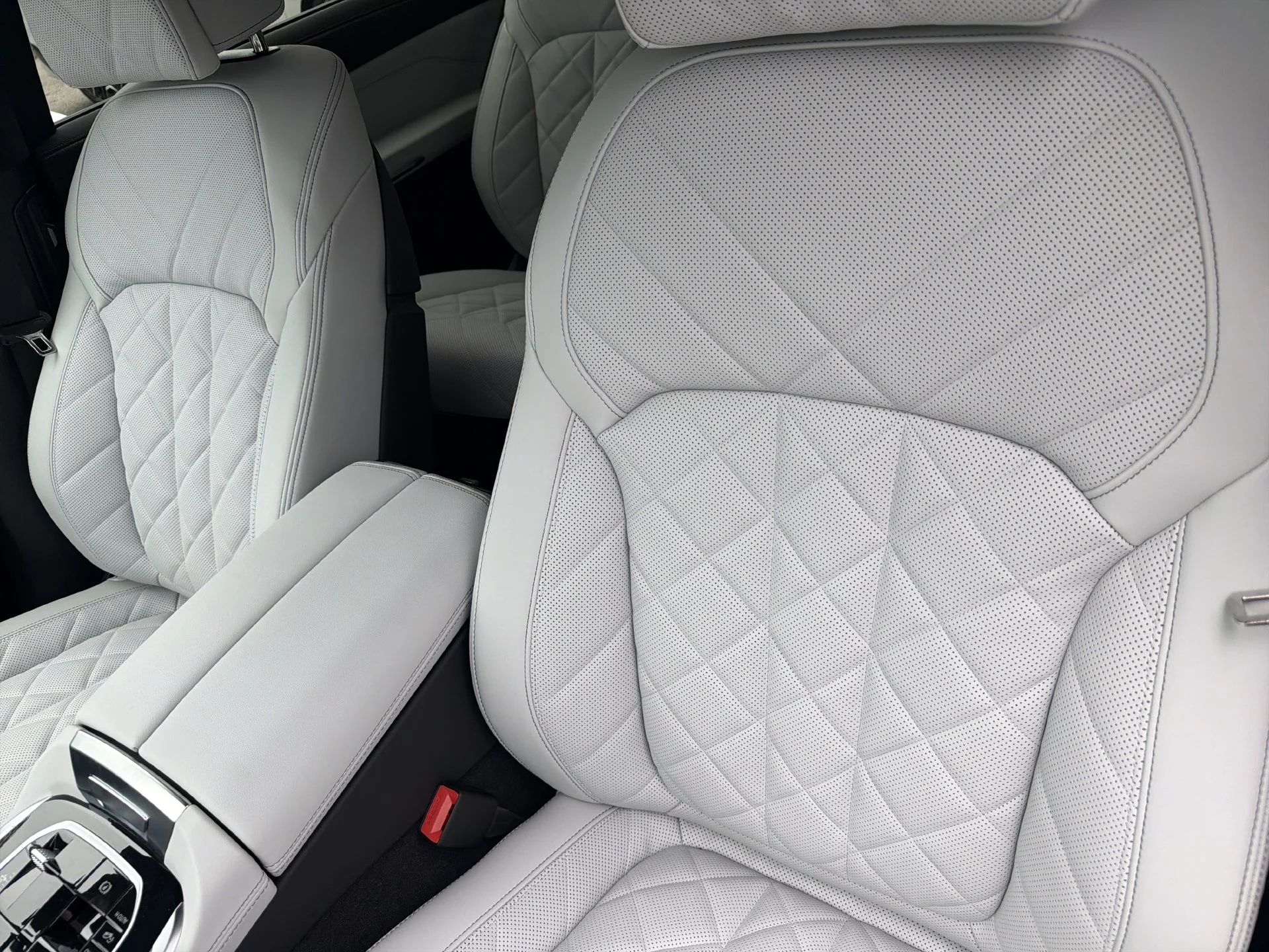 New 2027 Gray BMW xDrive40i image 27