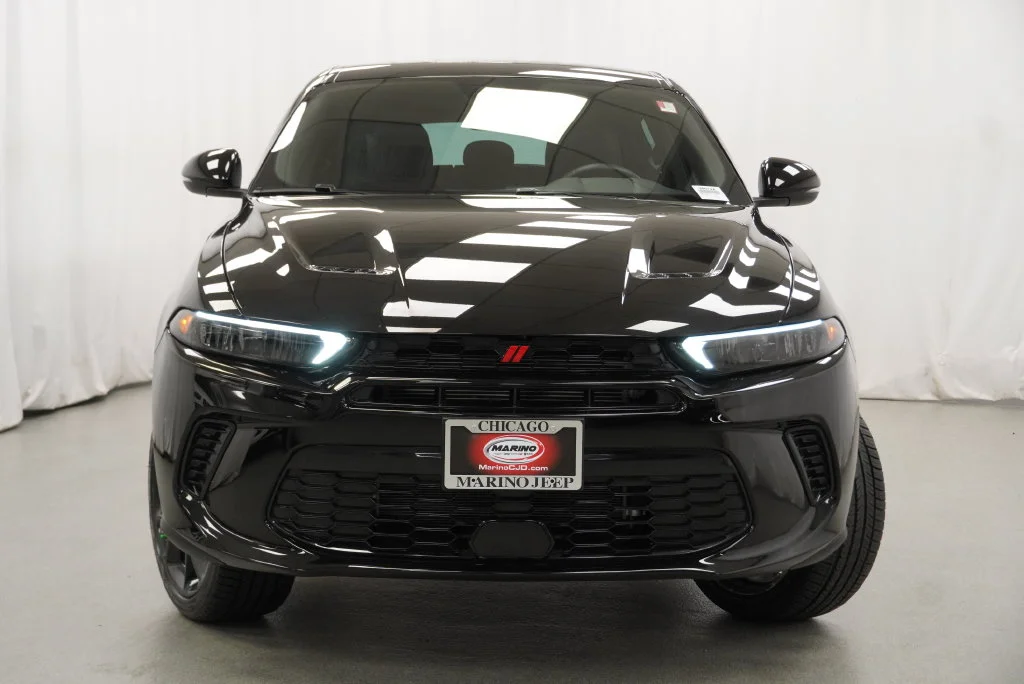 Used 2024  Dodge GT image 13