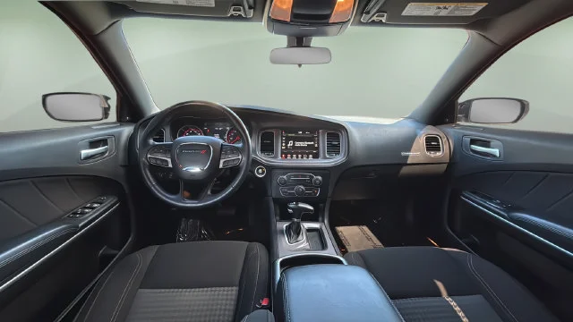 Used 2023 White Dodge SXT image 16