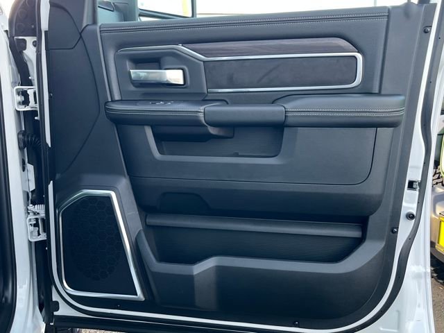New 2026 Bright White Clear-Coat Exterior Paint RAM Laramie image 32