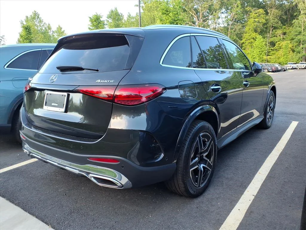 New 2025 Night Black Mercedes-Benz GLB 250 image 63