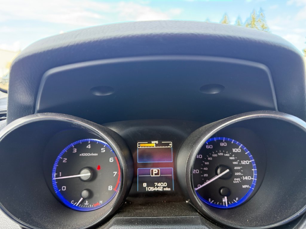 Used 2015 Silver Subaru 2.5i image 10
