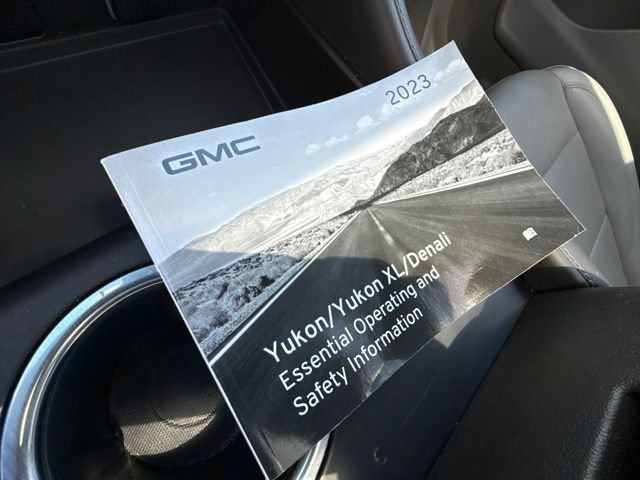 2023 GMC Yukon SLT - Photo 29