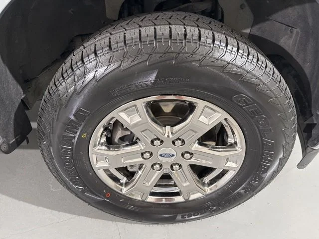 Used 2022 Silver Ford XLT image 13