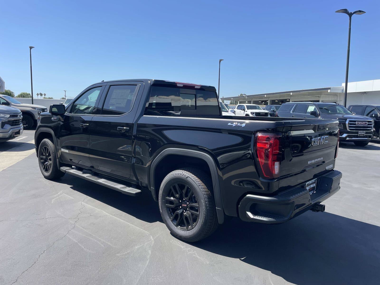 2026 GMC Sierra 1500 Elevation - Photo 7
