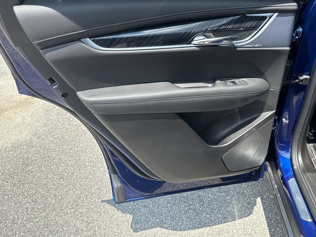 2025 Cadillac XT6 Premium Luxury - Photo 23