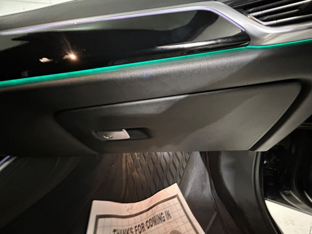 Used 2019 Black BMW xDrive50i image 24