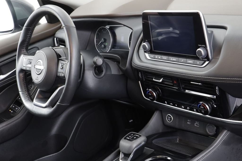 Used 2023 Gun Metallic Nissan SL image 21