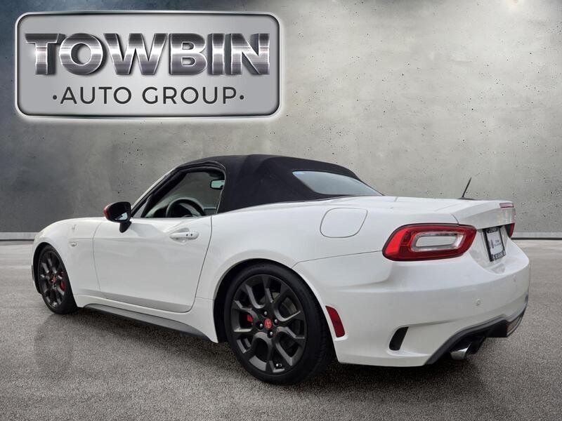 Used 2019 Pearl FIAT ABARTH CONVERTIBLE image 6
