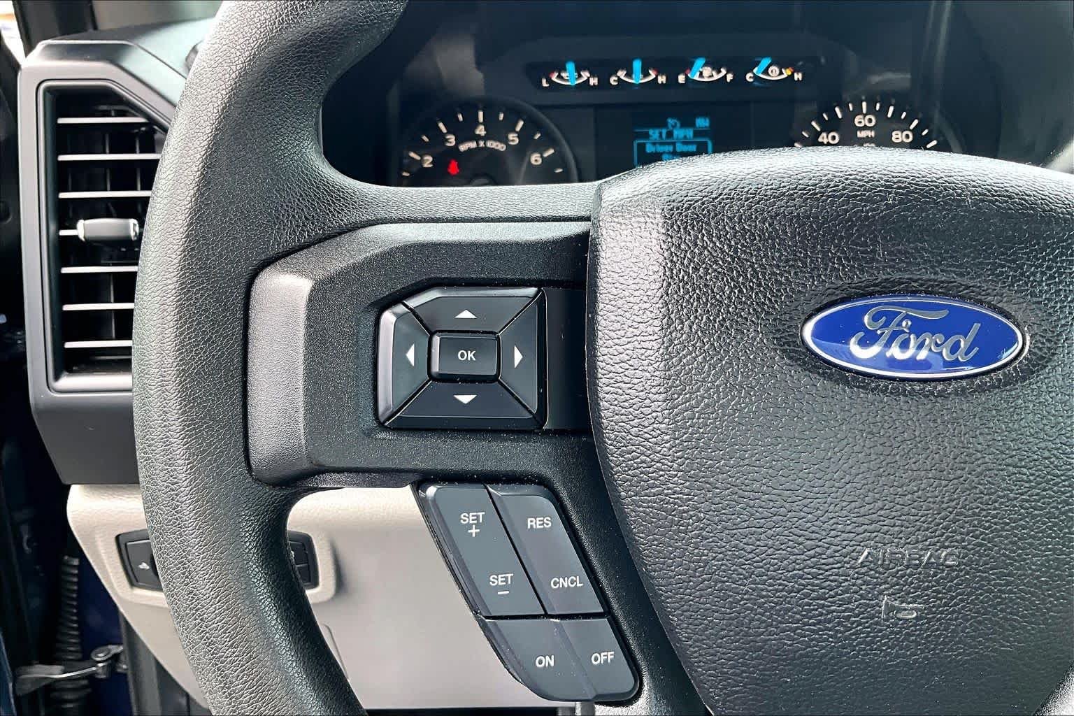 Used 2015 Blue Jeans Metallic Ford XL image 23