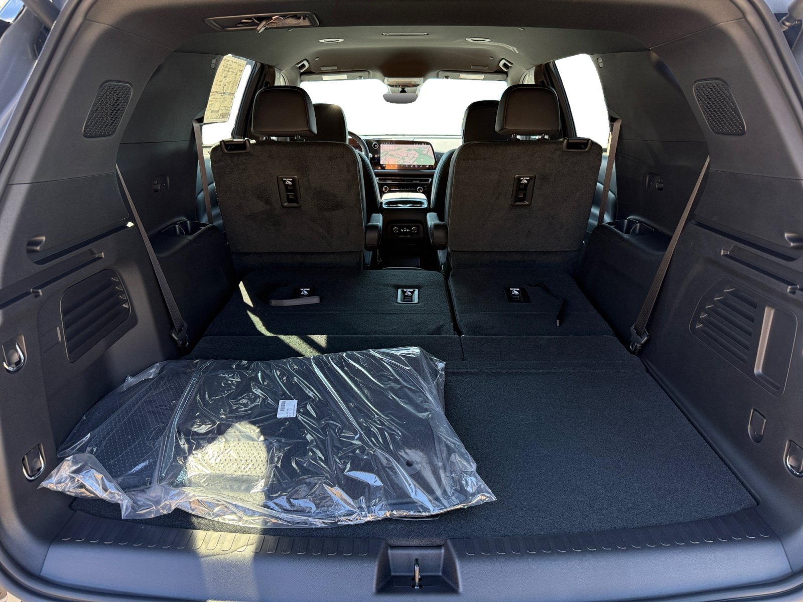 2027 Chevrolet Traverse Z71 - Photo 17