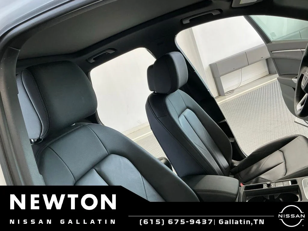 Used 2025 Arkona White Audi Premium image 17