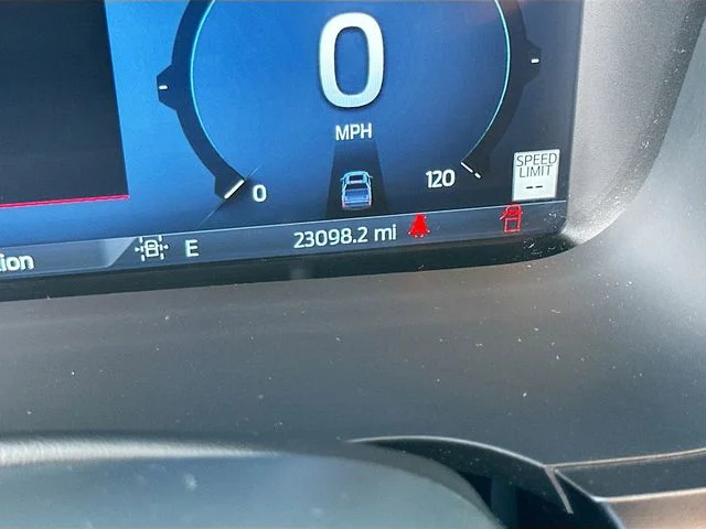 Used 2025 Gray Ford King Ranch image 12