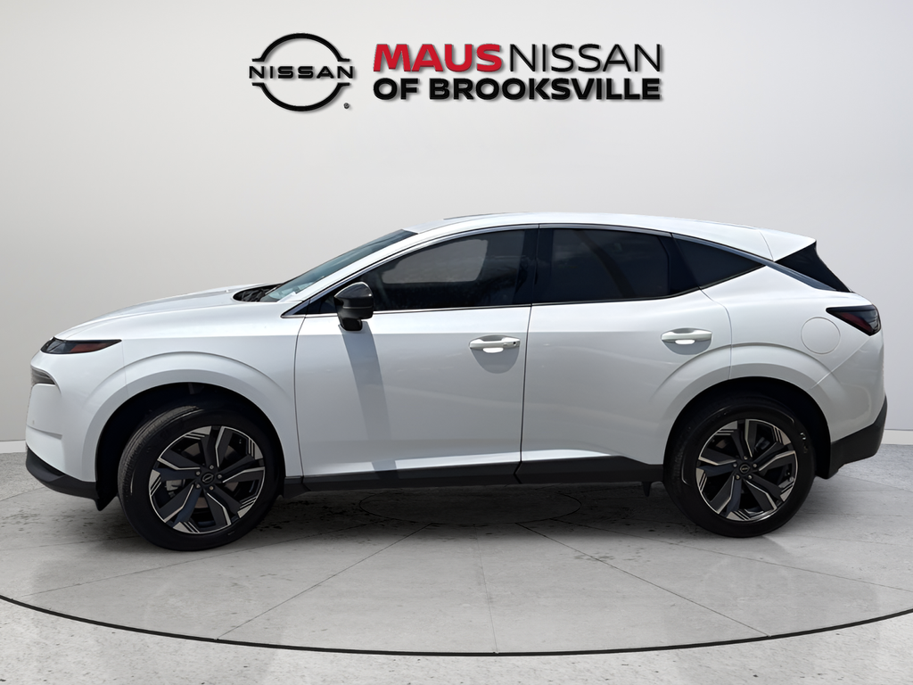 New 2026 White Nissan SL image 5