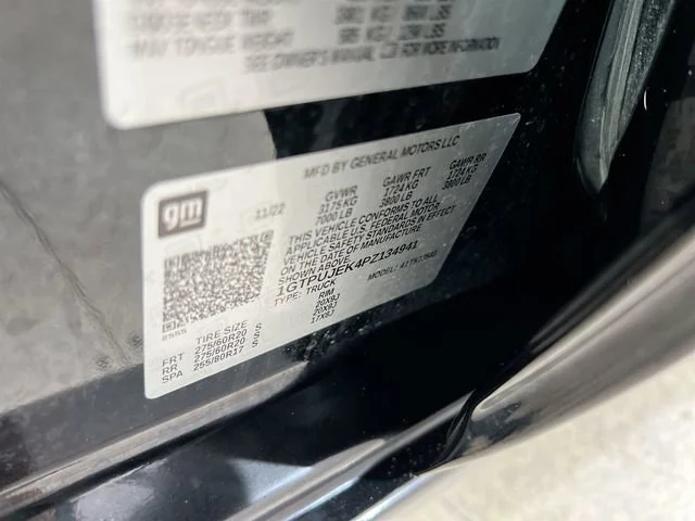 Certified Used 2023 Onyx Black GMC Elevation image 42