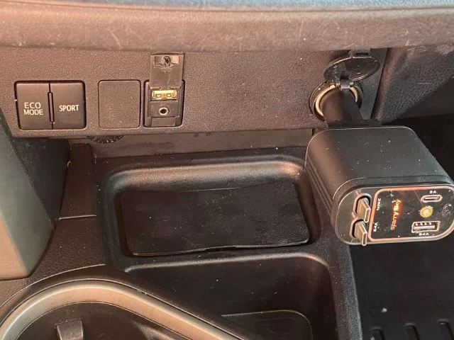 Used 2018 Gray Toyota LE image 16