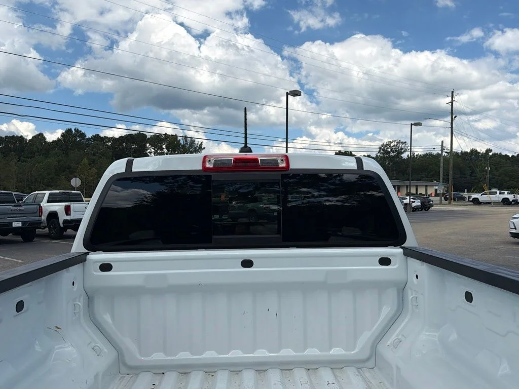 New 2026 White GMC Elevation image 32