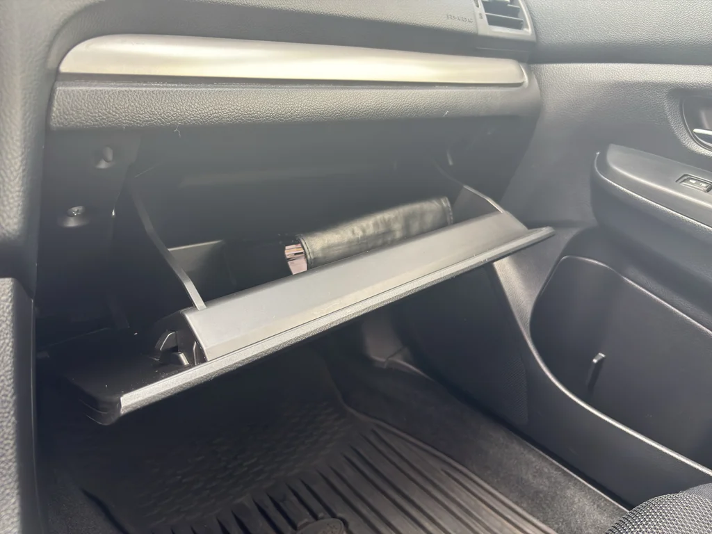 Used 2013 Ice Silver Metallic Subaru Premium image 30