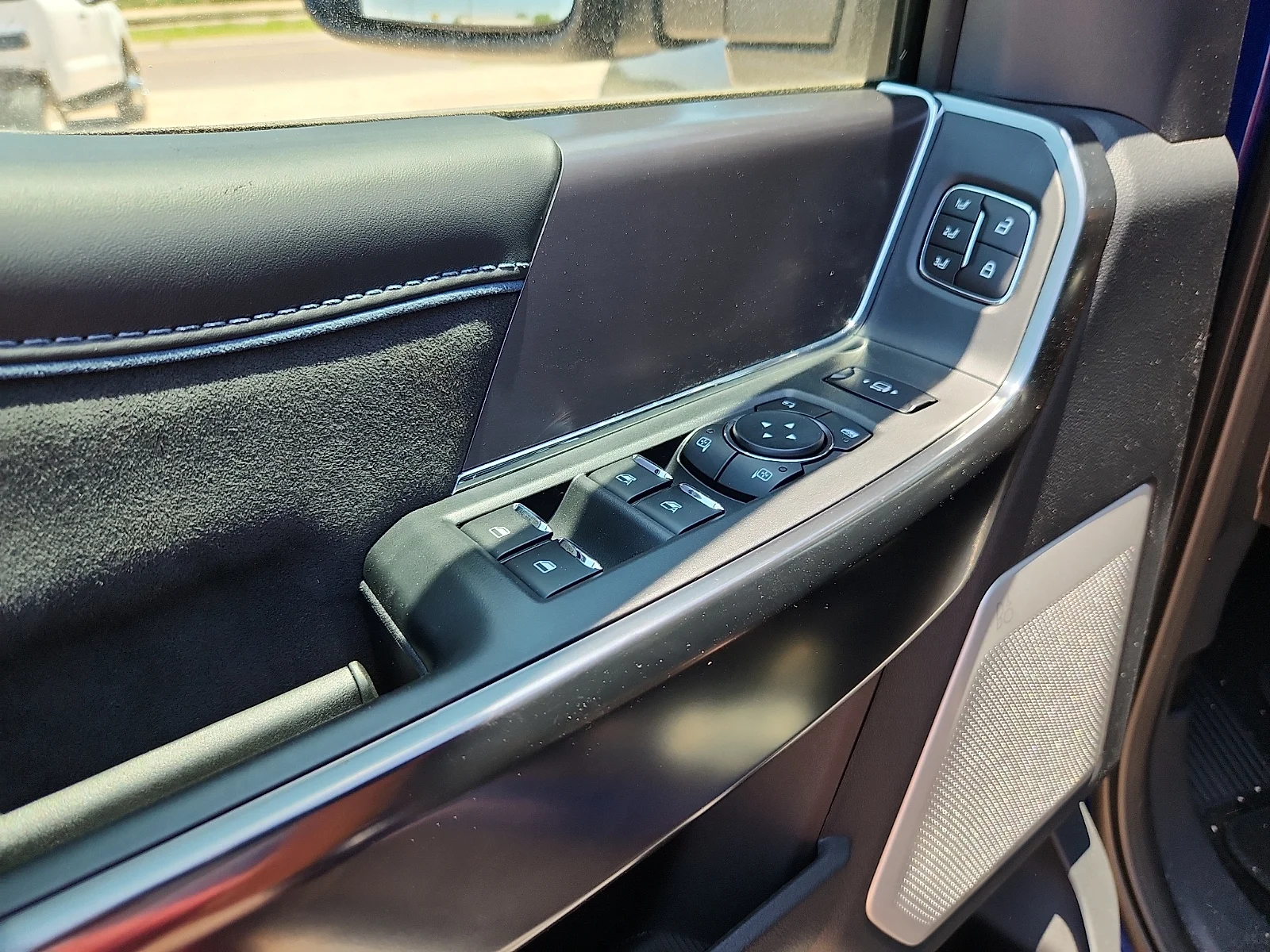 New 2026 Argon Blue Metallic Ford F-250® Platinum® image 15