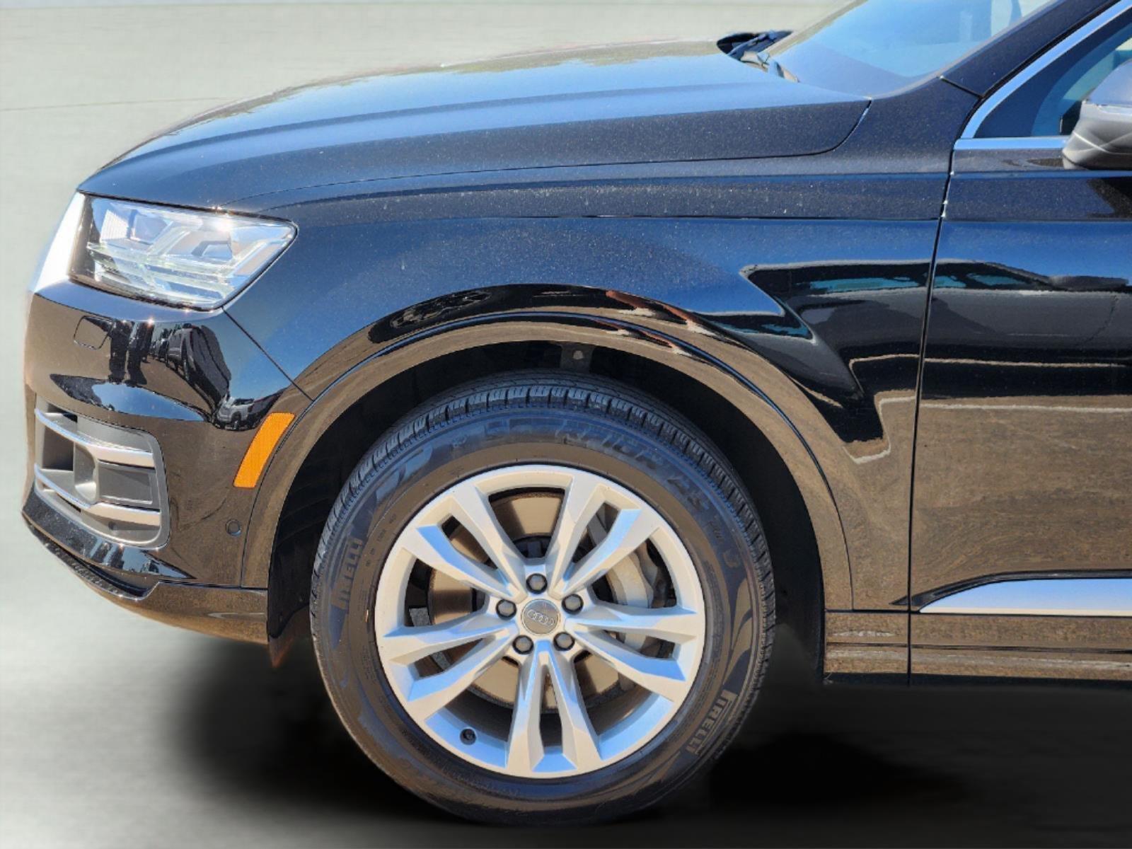 Used 2019 Night Black Audi Premium Plus image 8