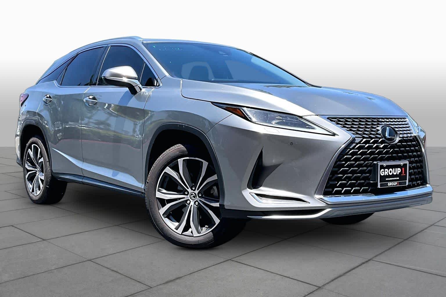 Certified Used 2022 Atomic Silver Lexus  image 3