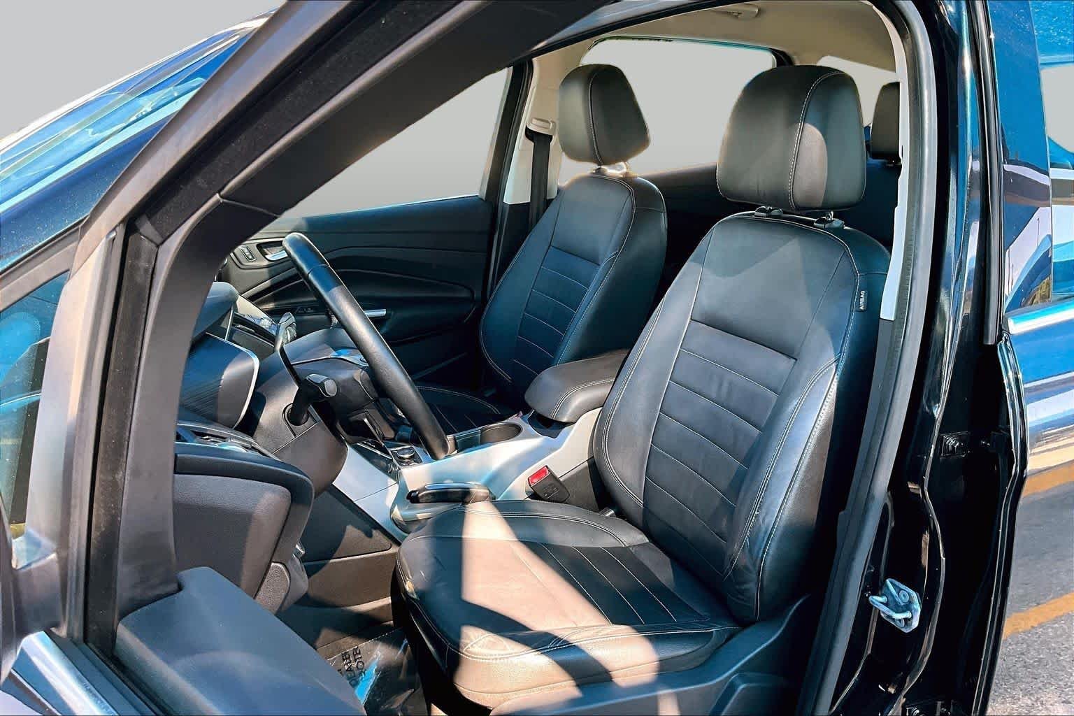 Pre-Owned 2013 Ford C-Max Energi SEL