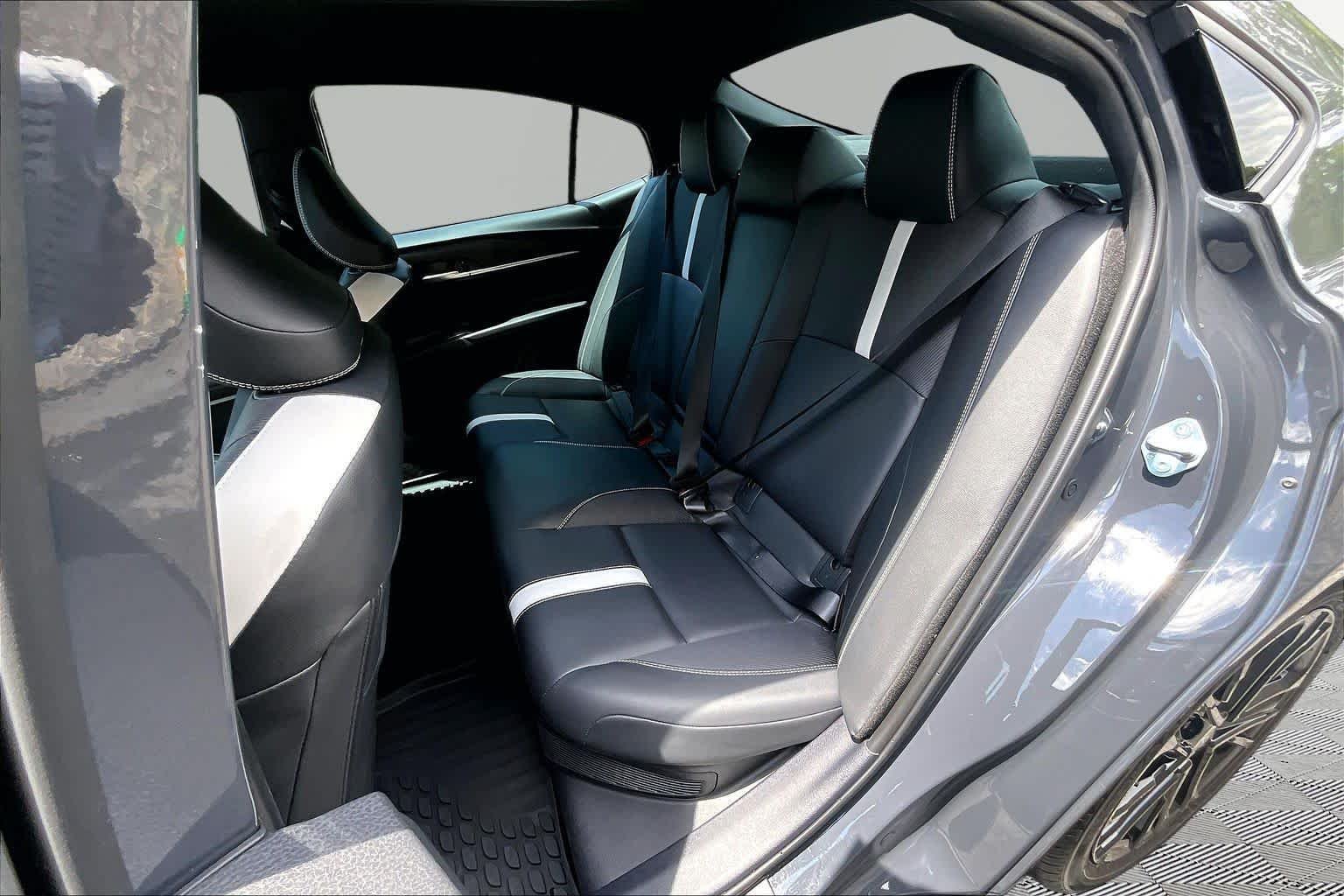 Used 2025 Underground Toyota SE image 21