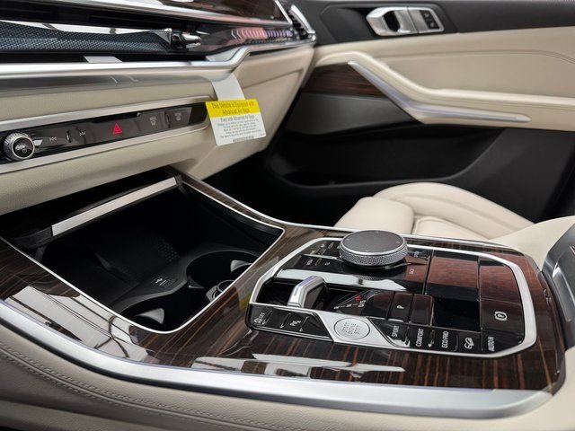 Used 2026 Gray BMW xDrive40i image 19