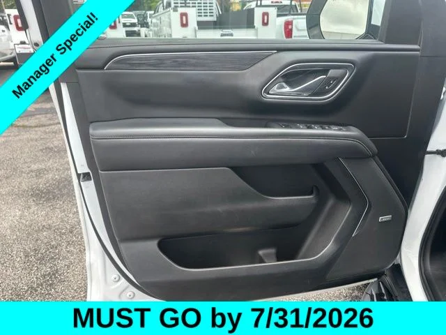 Used 2023 White GMC SLT image 11