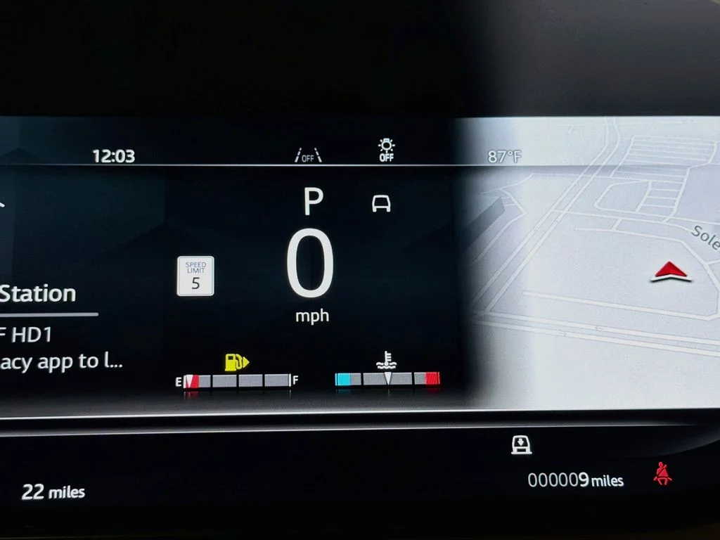 New 2026 Santorini Black Land Rover SE image 12