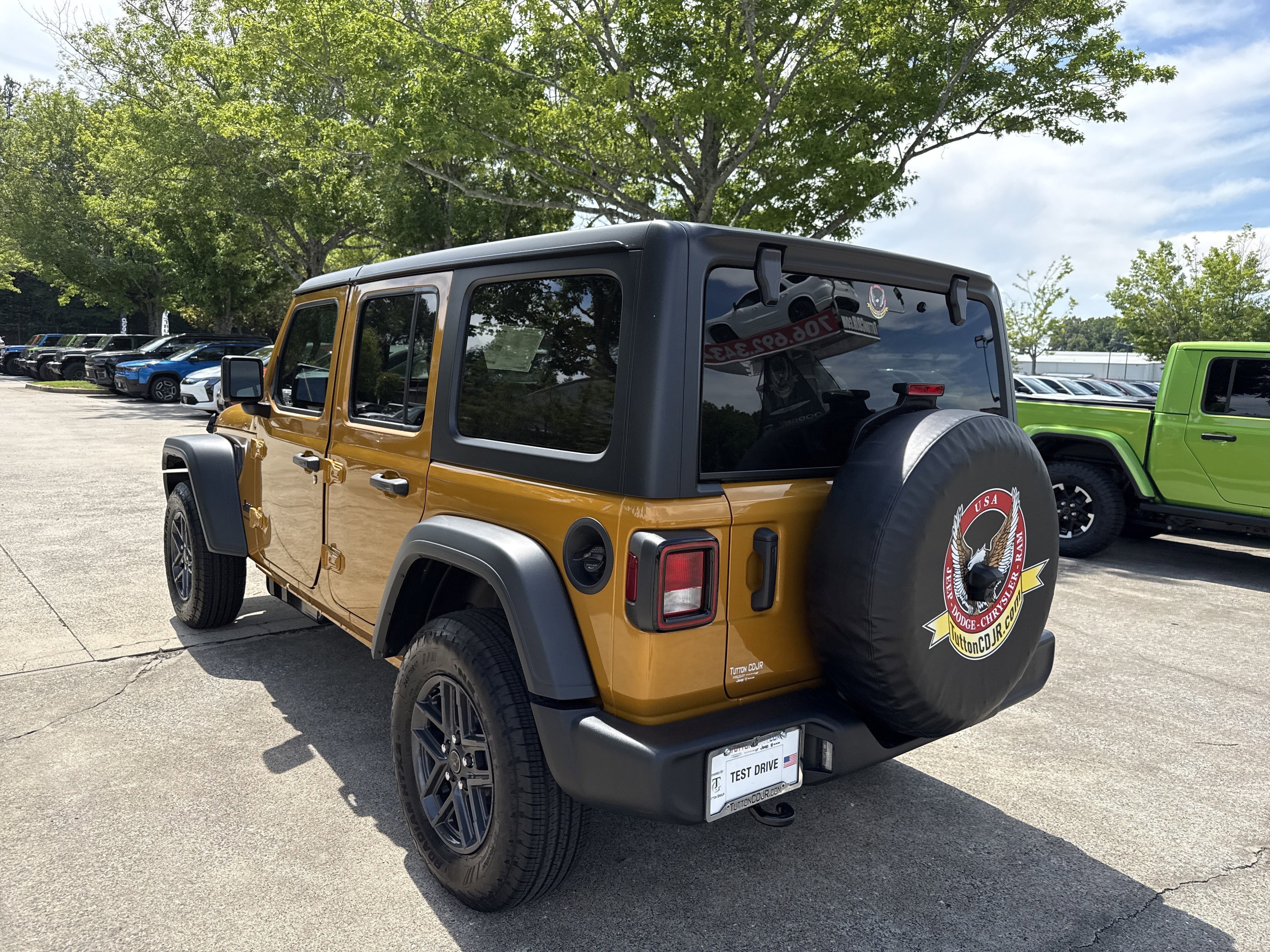 New 2026 Goldilocks Jeep Sport S image 5