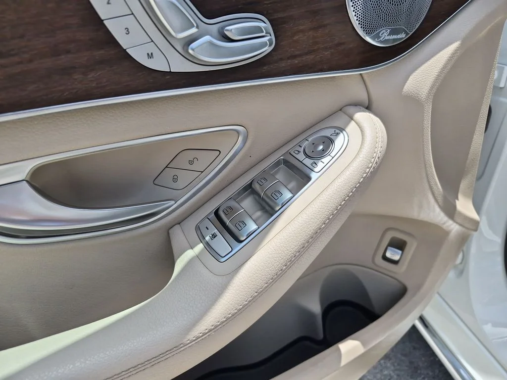 Used 2021  Mercedes-Benz C 300 image 19