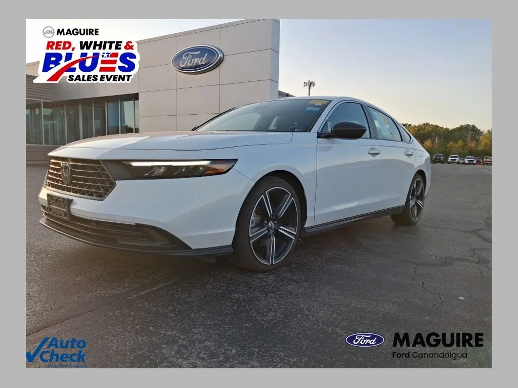 Used 2023  Honda Sport image 1