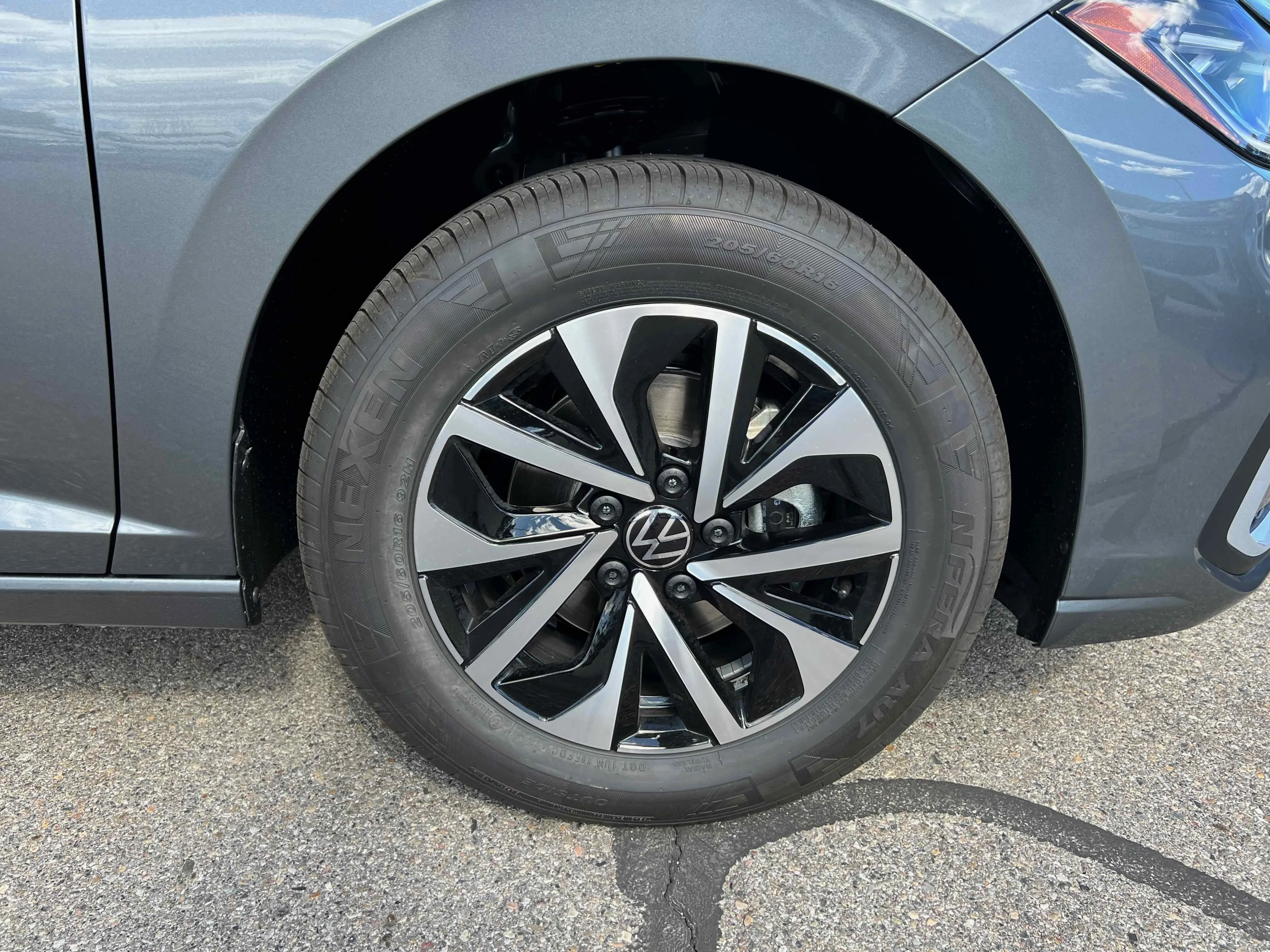 New 2026 Platinum Gray Metallic Volkswagen S image 10