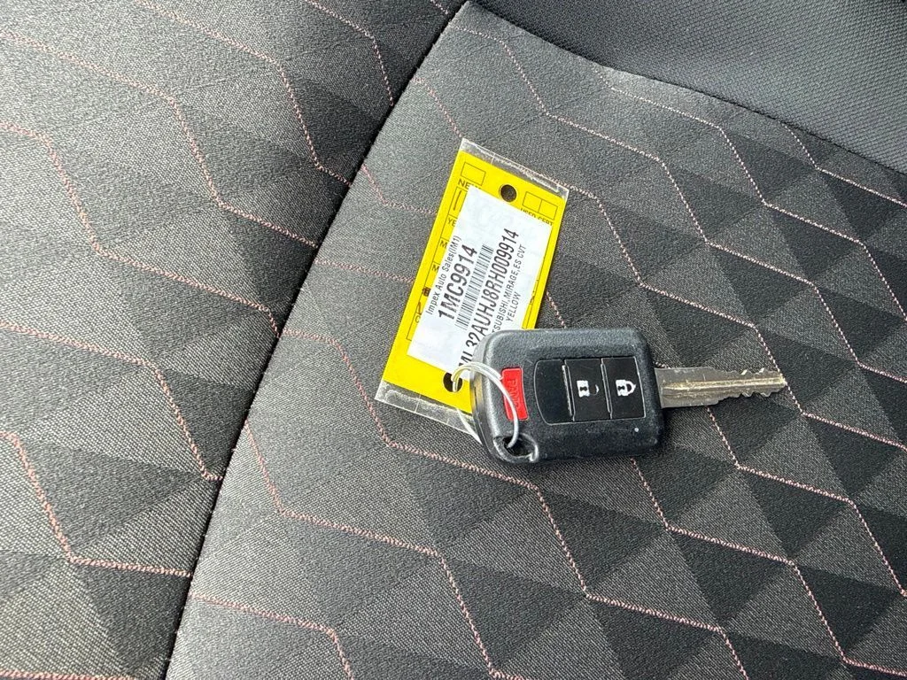 Used 2024 Yellow Mitsubishi ES image 17