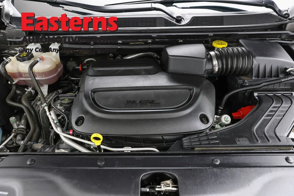 Used 2023 Gray Chrysler Touring L image 7