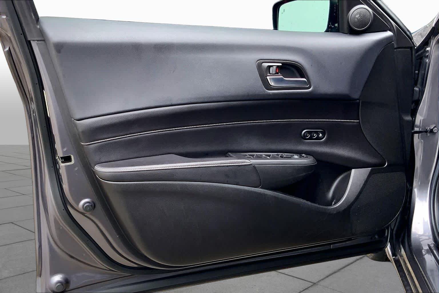 Used 2021 Modern Steel Metallic Acura w/Premium Package image 21