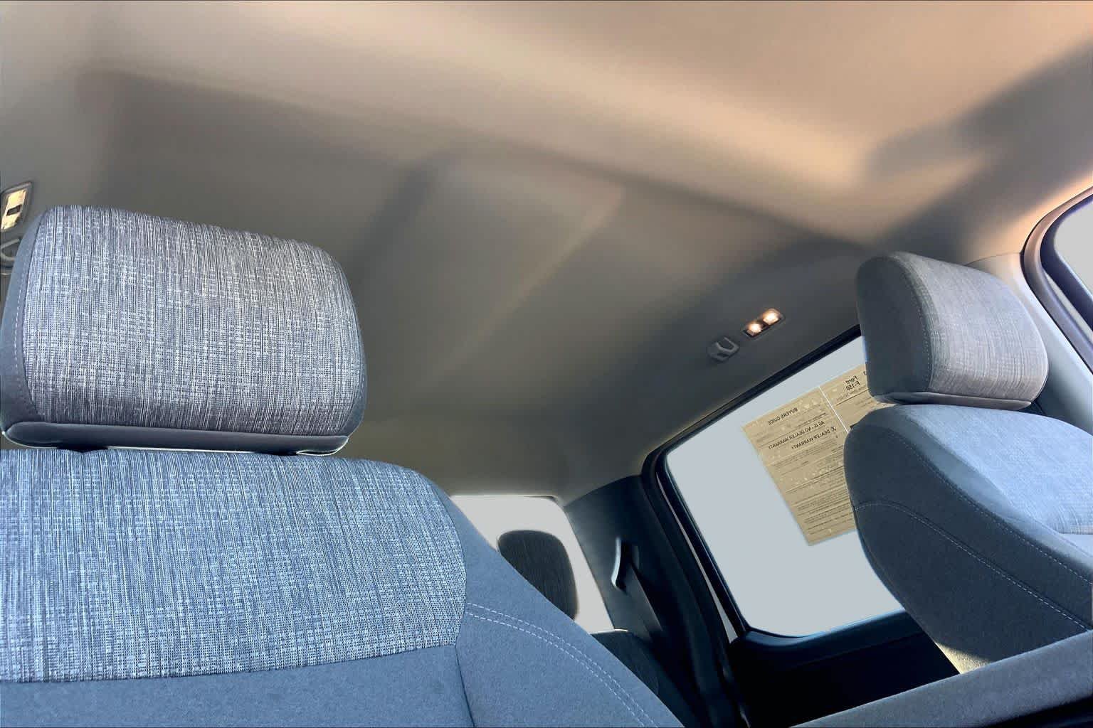 Used 2023 Oxford White Ford XLT image 14