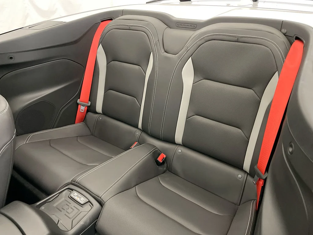 Used 2024 Summit White Chevrolet LT image 25