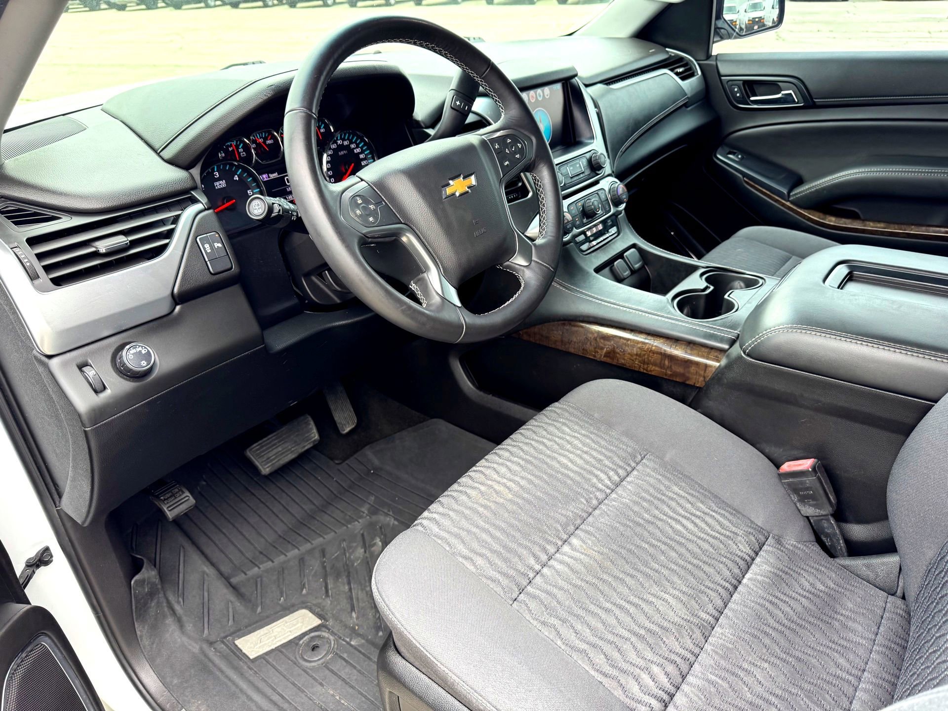 Used 2018 SUMMIT WHITE Chevrolet LS image 11