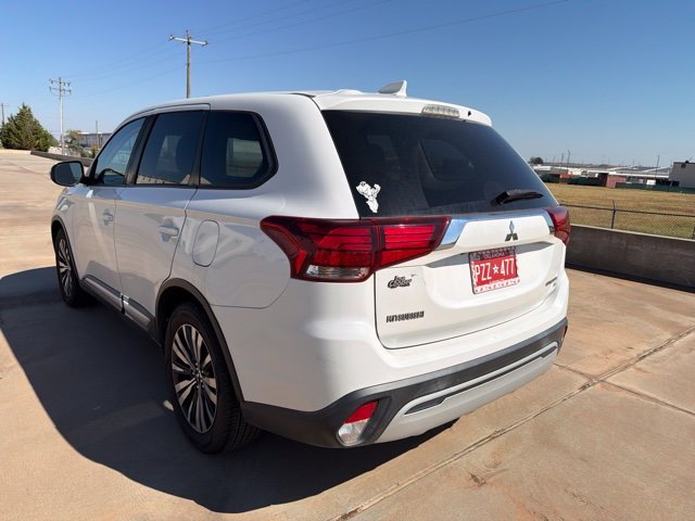 Used 2019 White Mitsubishi  image 4