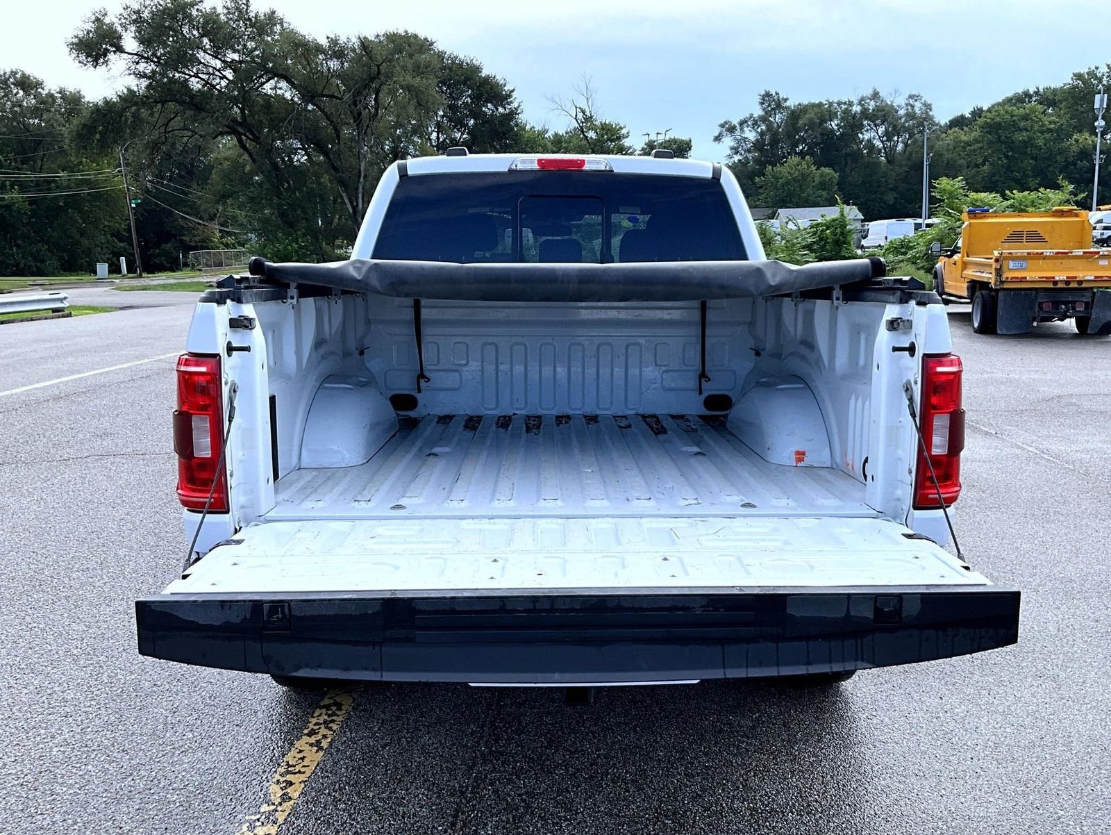 Used 2021 White Ford XLT image 10