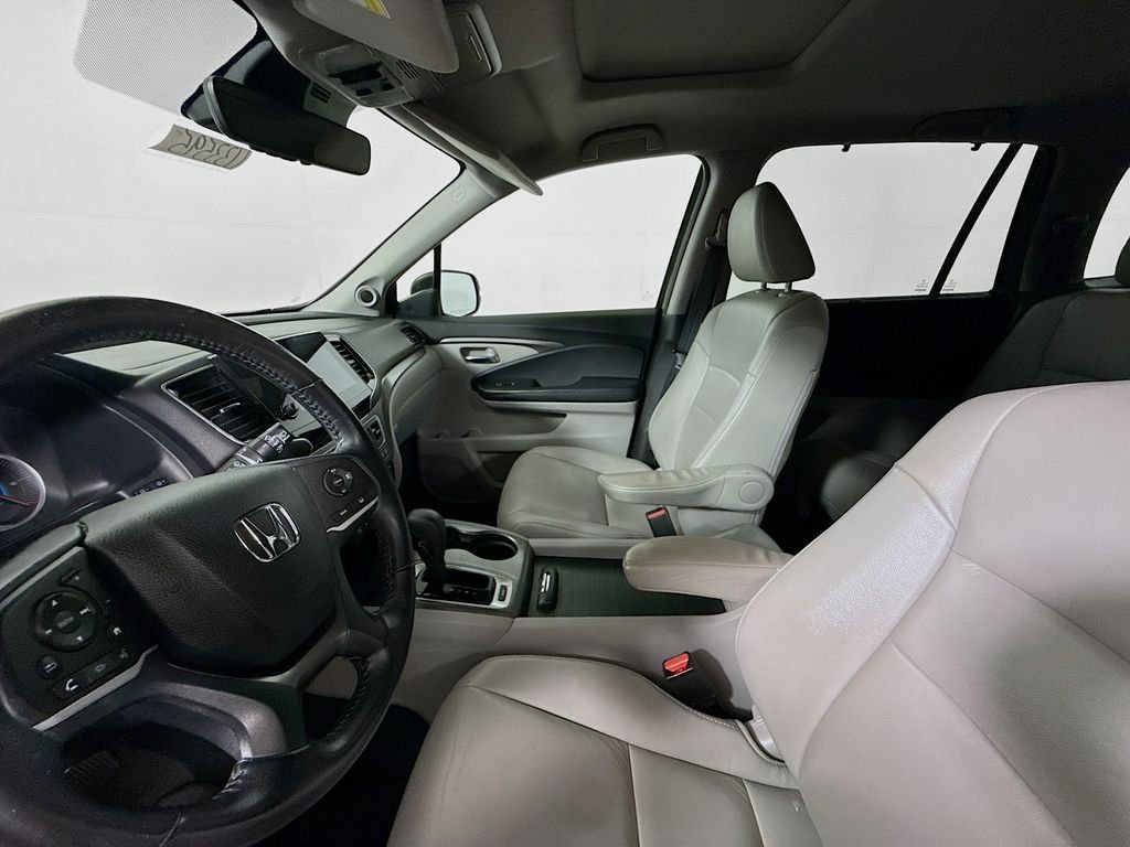 Used 2020 Gray Honda EX-L image 19