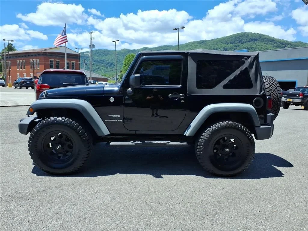 Used 2013 Jeep Wrangler Sport with VIN 1C4AJWAG6DL621781 for sale in Wise, VA