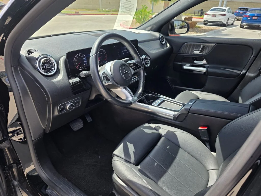 Used 2025 Black Mercedes-Benz GLA 250 image 11