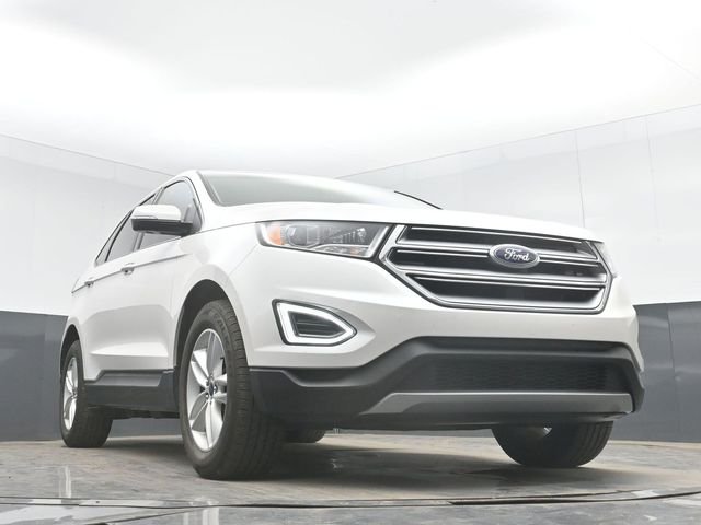 Used 2017 White Ford SEL image 29