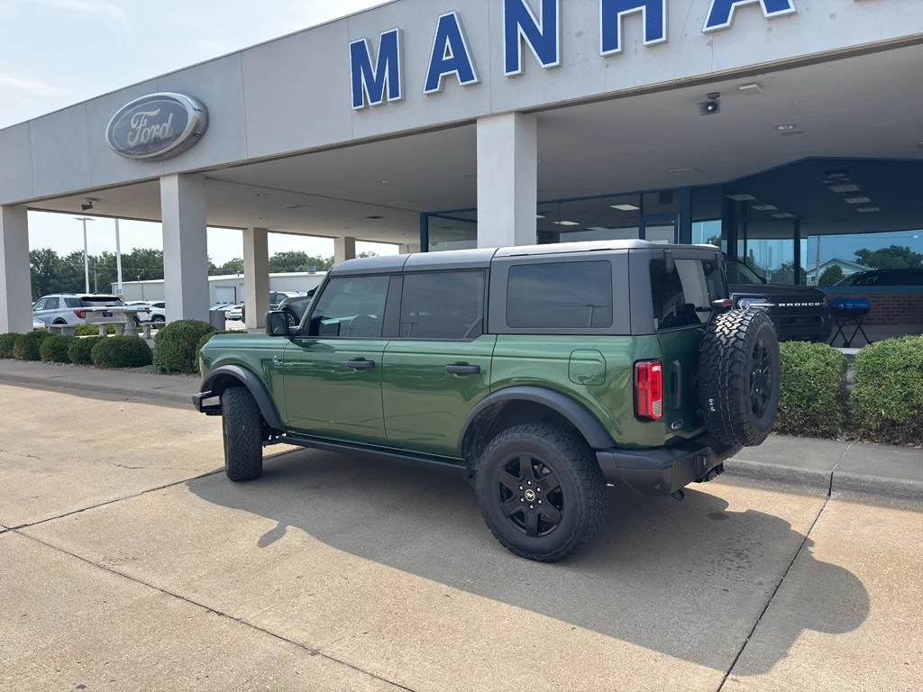 Used 2022 Eruption Green Metallic Ford Black Diamond image 11