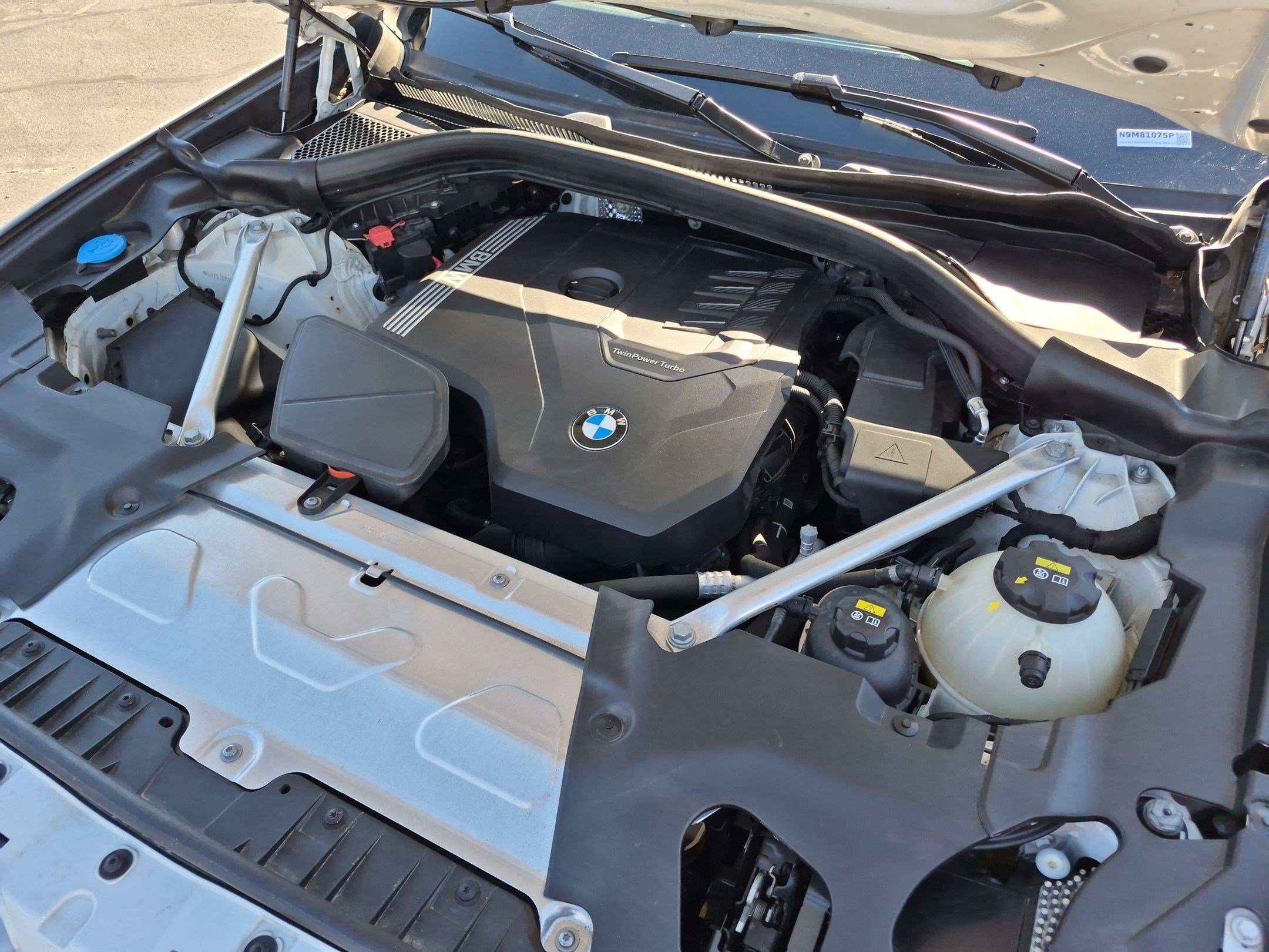 Used 2022 White BMW xDrive30i image 34